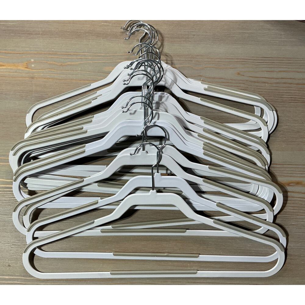 Mainstays Gray Slim Grip Non-Slip Hangers (21 pack)